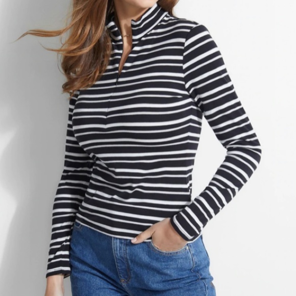 BNWOT Stripped Half-Zip Sweater | GUESS